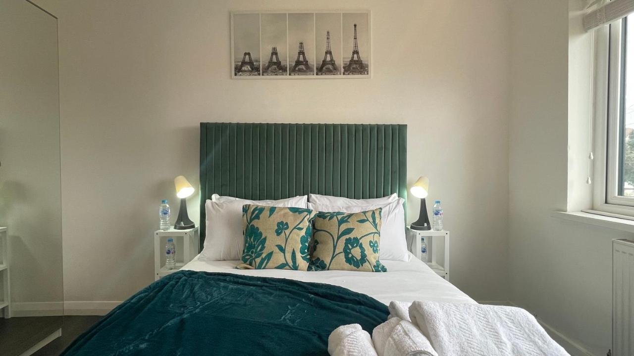 Fully Serviced Three Bed House In Durham Exterior photo